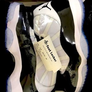 Jordan 11 Concords. Size 8.